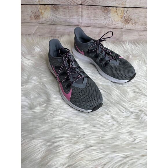 𝅺women’s Nike Quest 2 Running Shoe - Picture 1 of 2